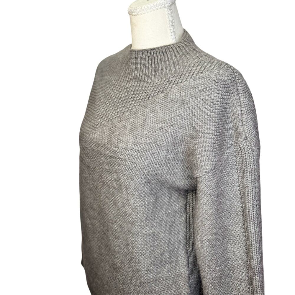 Heartloom Knit Sweater Small Gray Geometric Minimalist Quiet Luxury Lagenlook - Picture 16 of 16